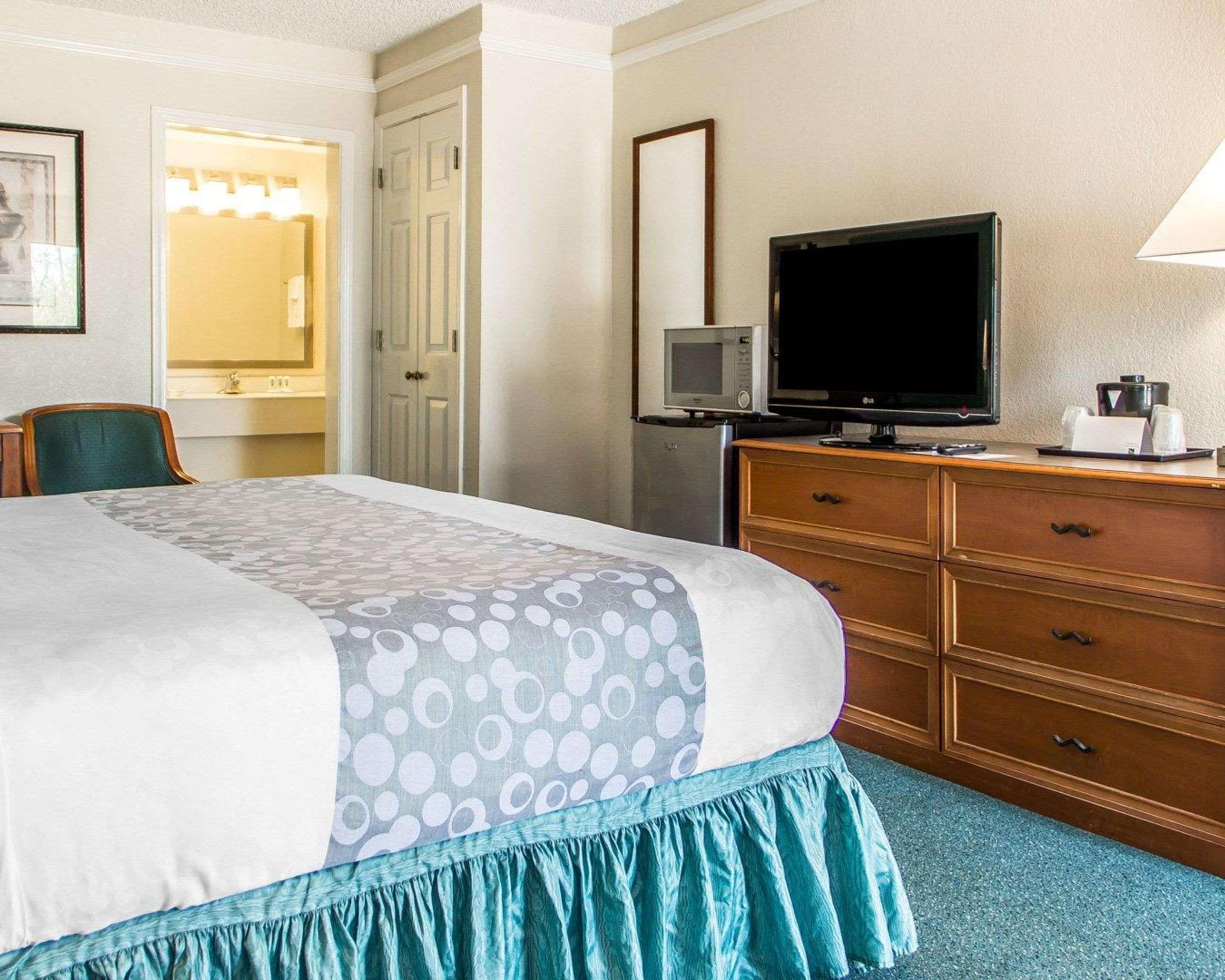 Quality Inn Tulsa Central Eksteriør bilde