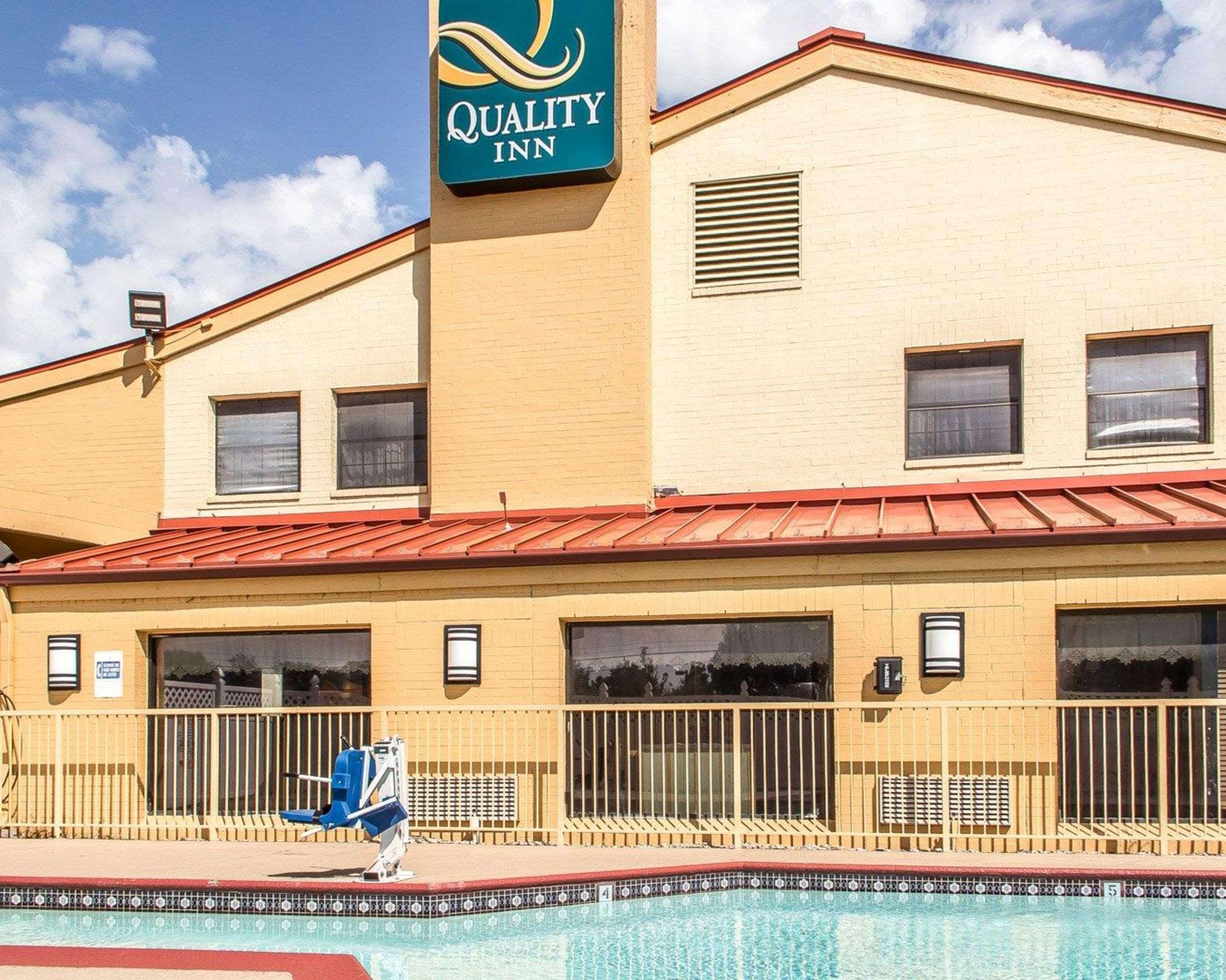 Quality Inn Tulsa Central Eksteriør bilde