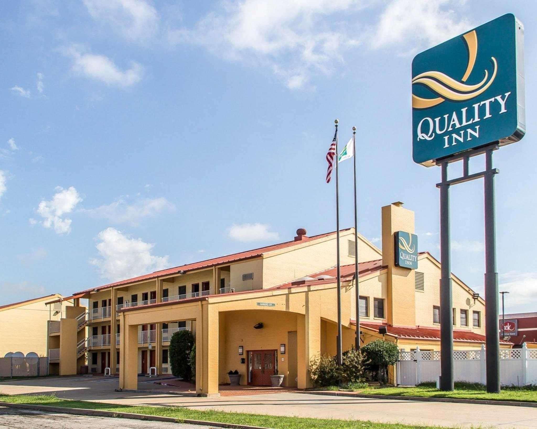 Quality Inn Tulsa Central Eksteriør bilde