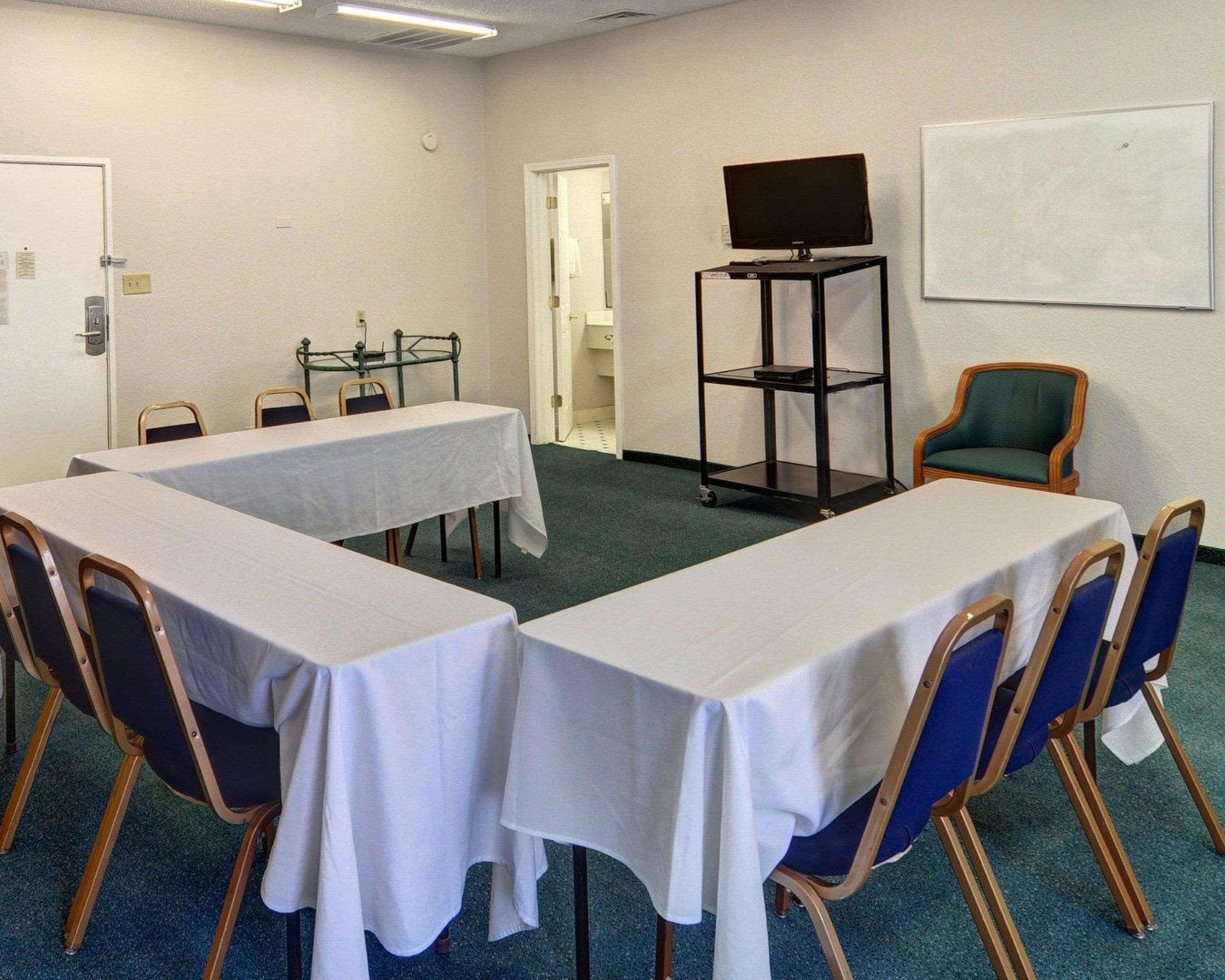 Quality Inn Tulsa Central Eksteriør bilde