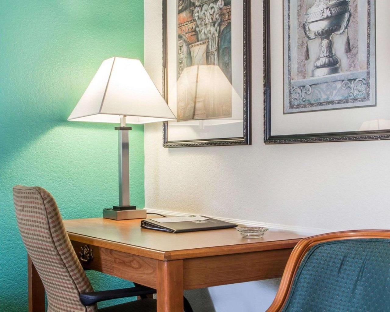 Quality Inn Tulsa Central Eksteriør bilde